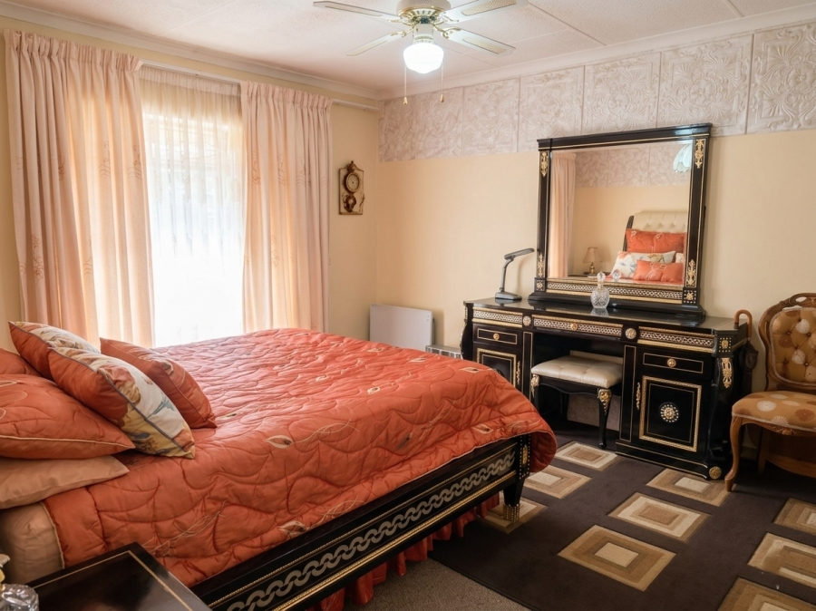 4 Bedroom Property for Sale in Safari Gardens North West
